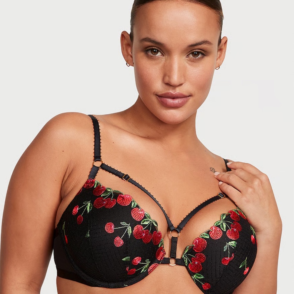 NEW Victorias Secret Very Sexy Push Up Cherry Bra 38D